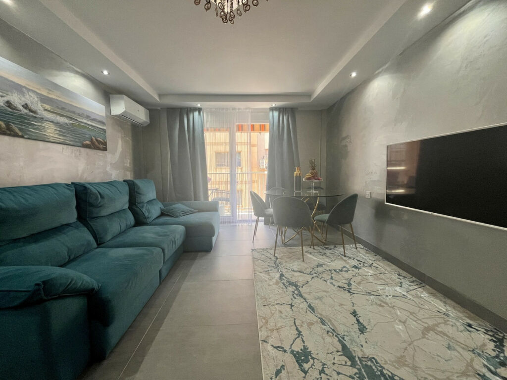 Middle Floor Apartment Torrevieja Alicante - image 16
