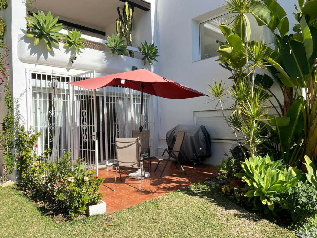 Ground Floor Apartment Aloha Málaga