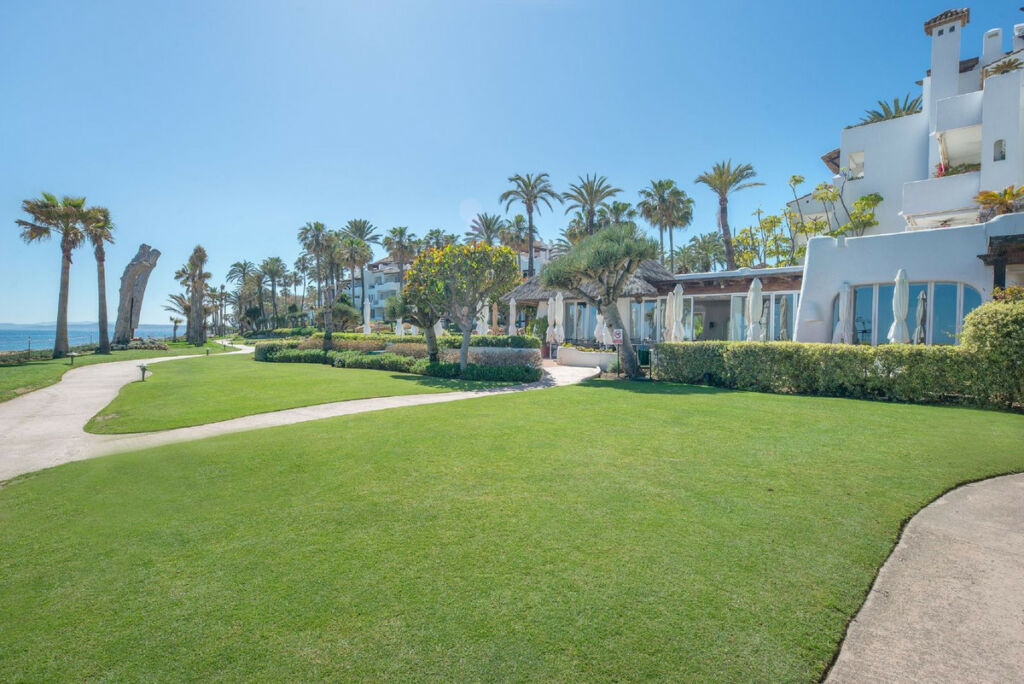 Ground Floor Apartment Estepona Málaga - image 18