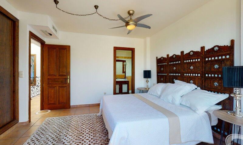 Detached Villa Elche Alicante - image 25