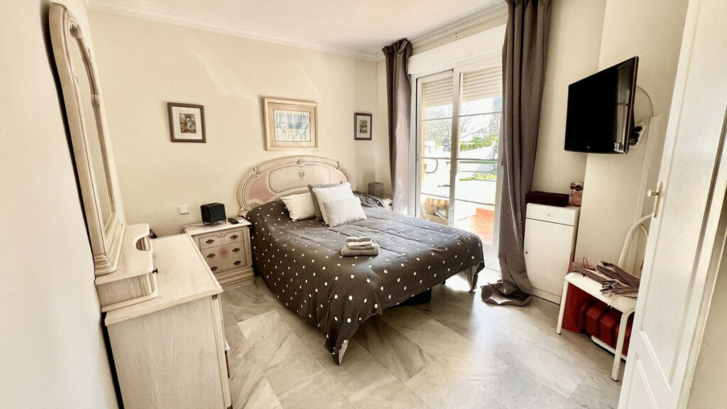 Duplex Nueva Andalucía Málaga - image 16