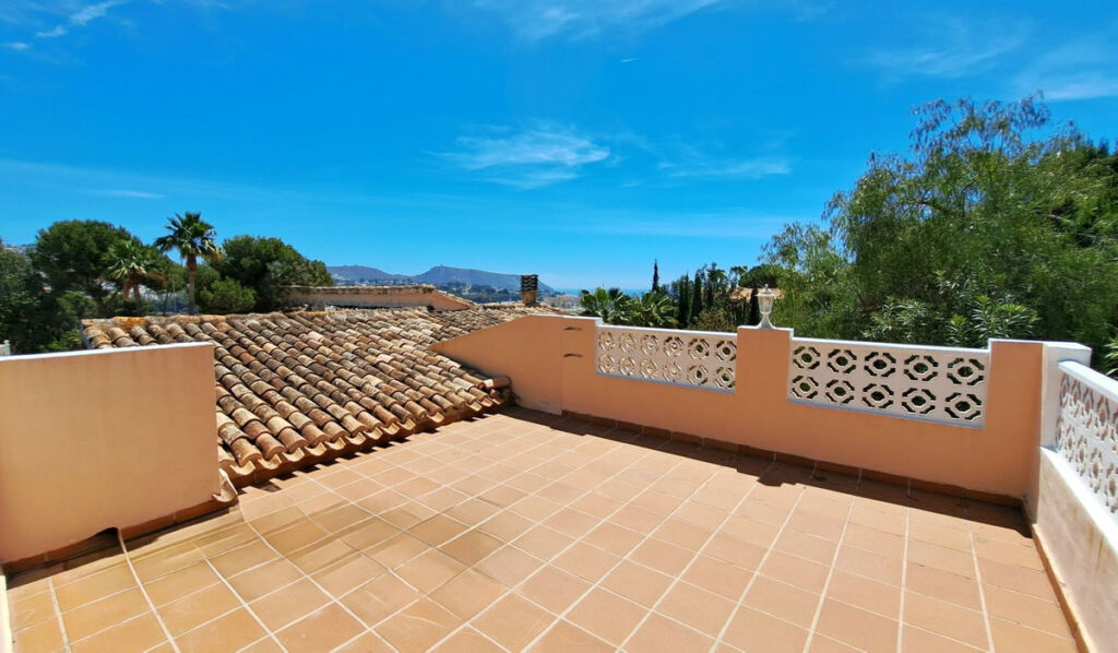 Detached Villa Teulada Alicante - image 16