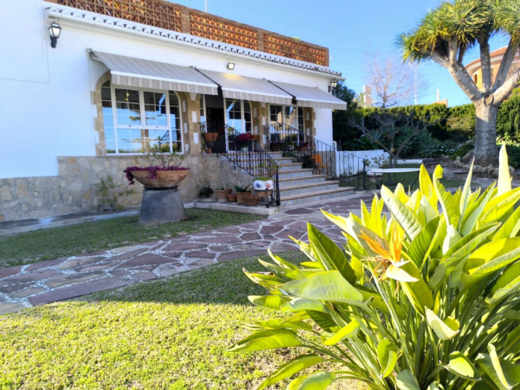 Detached Villa Javea Alicante - image 16