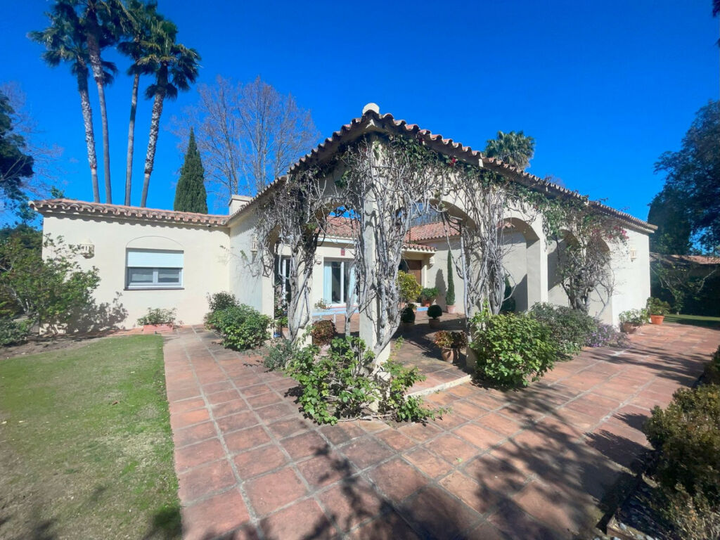 Detached Villa Sotogrande Alto Cádiz - image 16