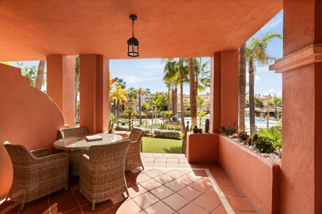 Ground Floor Apartment Puerto Banús Málaga - image 16