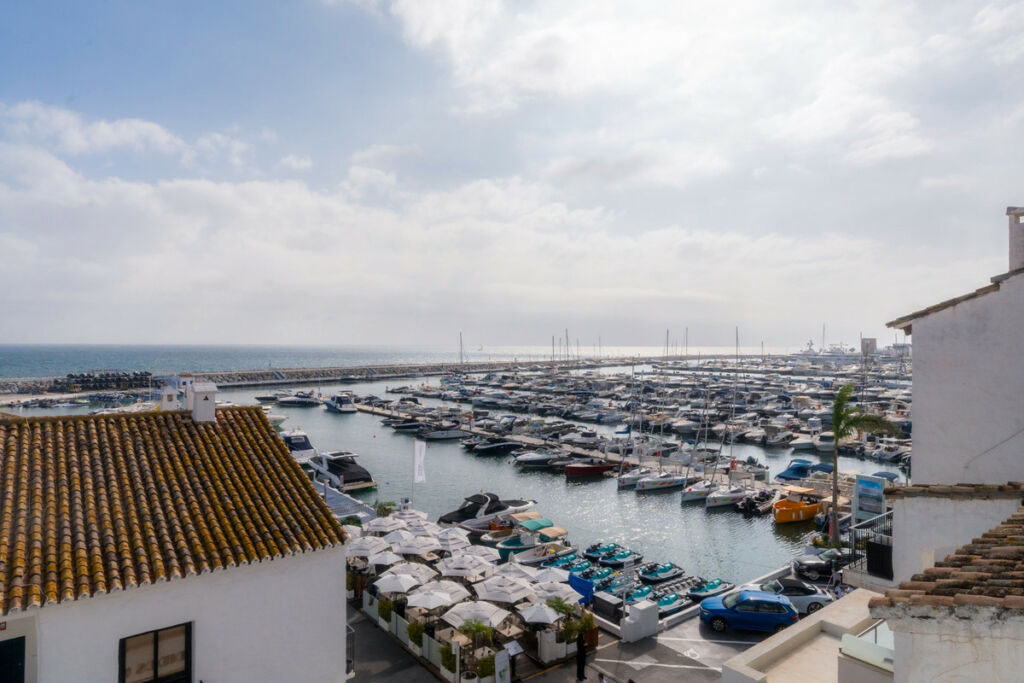 Penthouse Puerto Banús Málaga - image 16