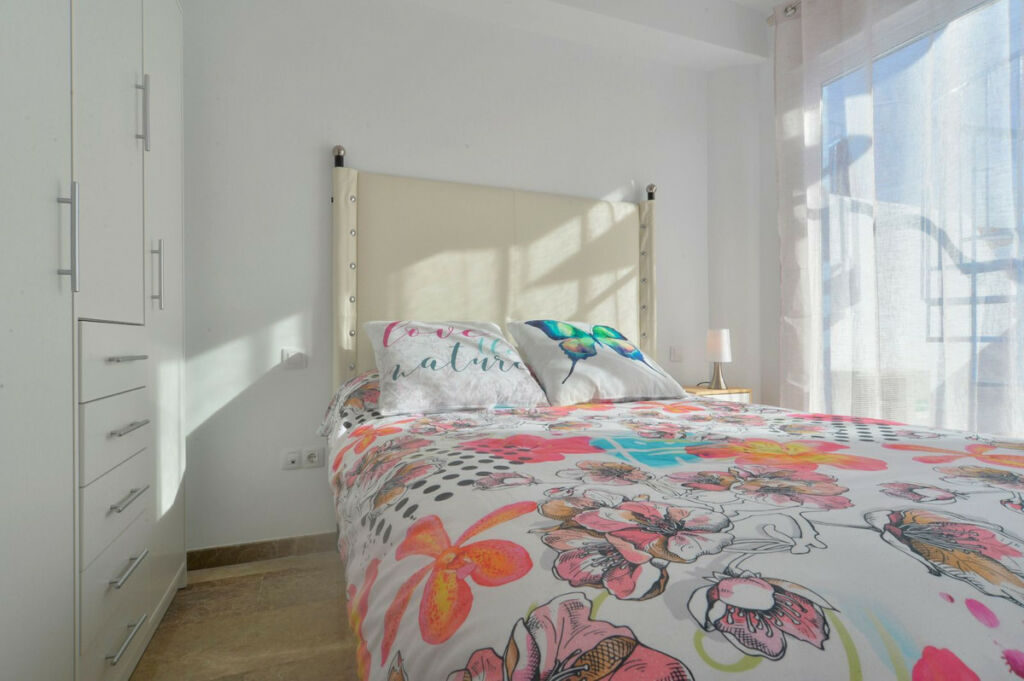 Top Floor Apartment Estepona Málaga - image 15