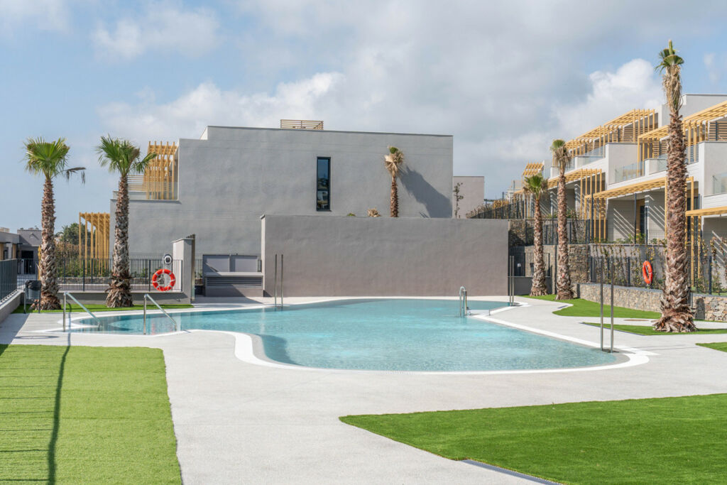 Townhouse El Chaparral Málaga - image 17