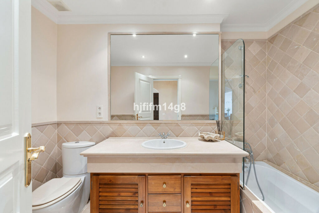 Penthouse Duplex Estepona Málaga - image 17