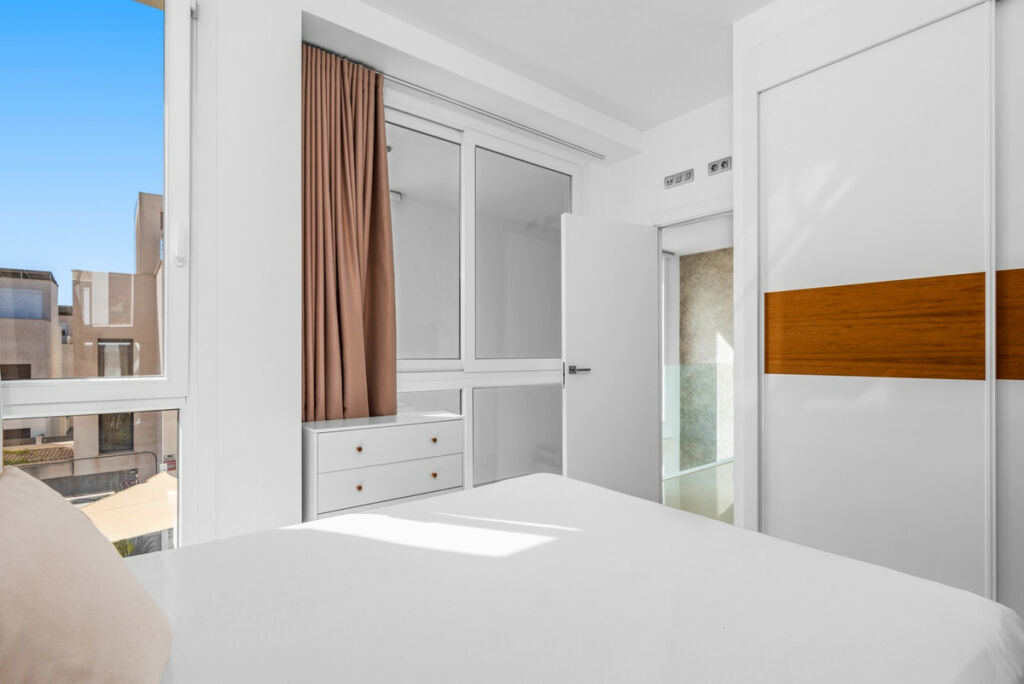 Detached Villa Ciudad Quesada Alicante - image 16