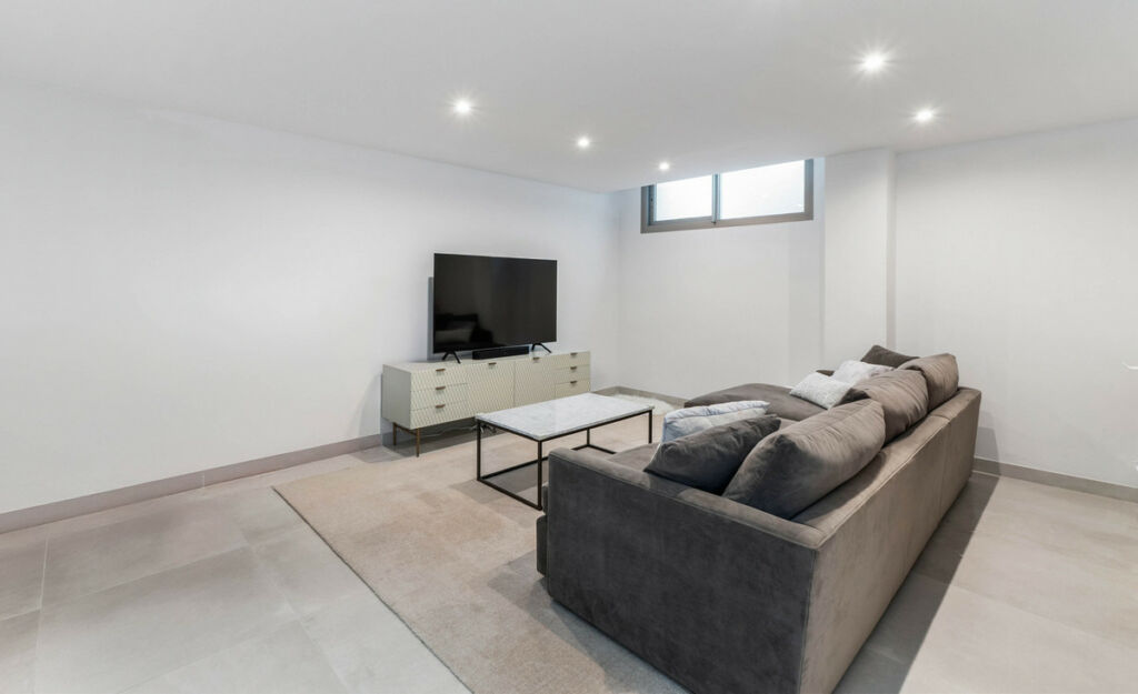 Semi-Detached House Guadalmina Alta Málaga - image 18