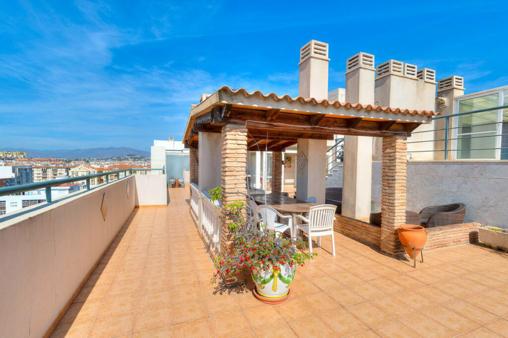 Penthouse Fuengirola Málaga - image 17