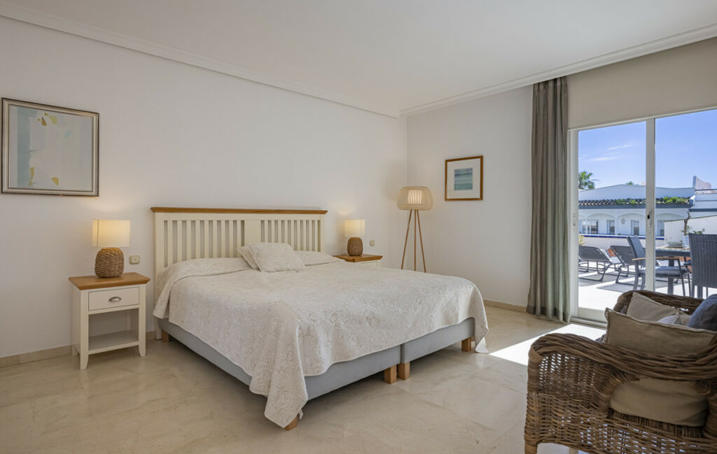 Penthouse Duplex Estepona Málaga - image 17