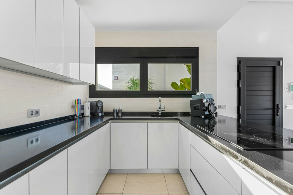 Detached Villa Benijofar Alicante - image 17