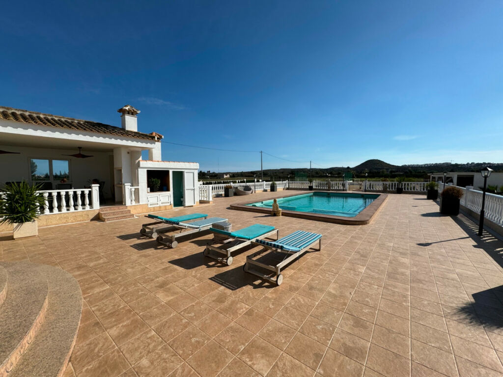 Detached Villa Rojales Alicante - image 17