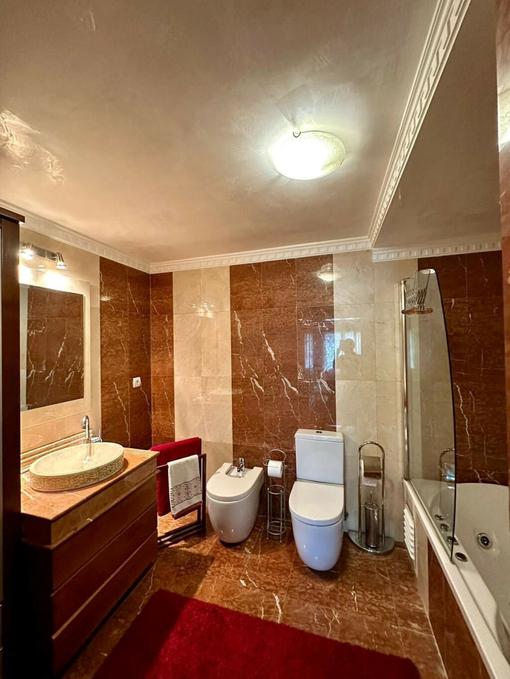 Detached Villa Estepona Málaga - image 17