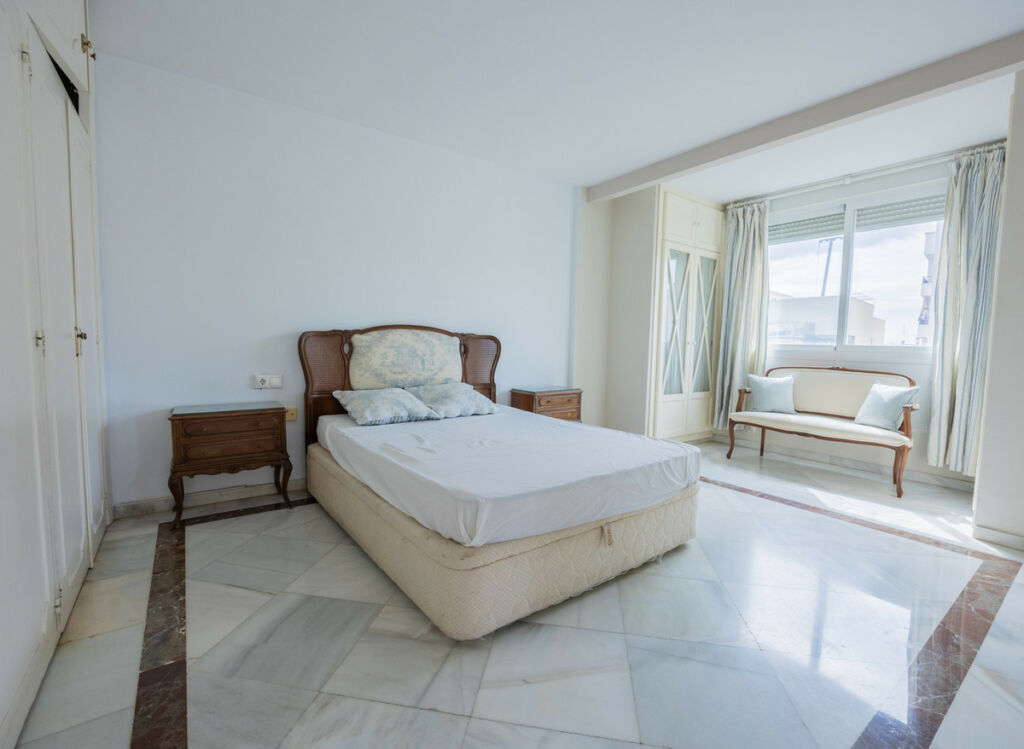 Middle Floor Apartment Marbella Málaga - image 17