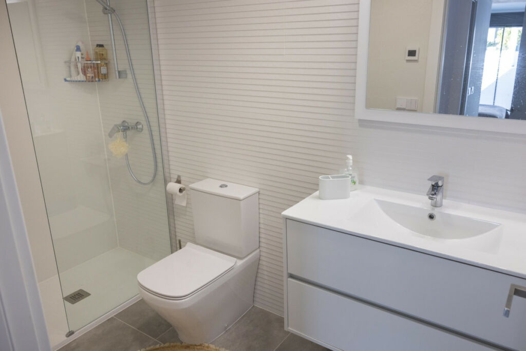Detached Villa Finestrat Alicante - image 17