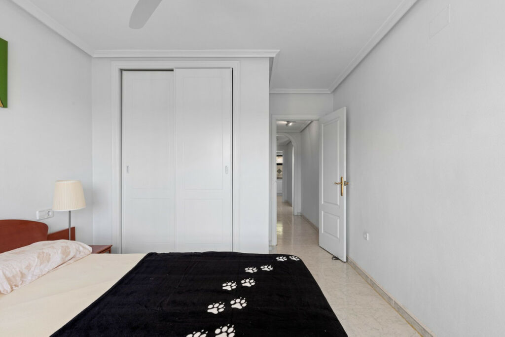 Penthouse Campoamor Alicante - image 17