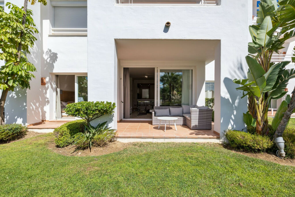 Ground Floor Apartment Casares Málaga - image 17