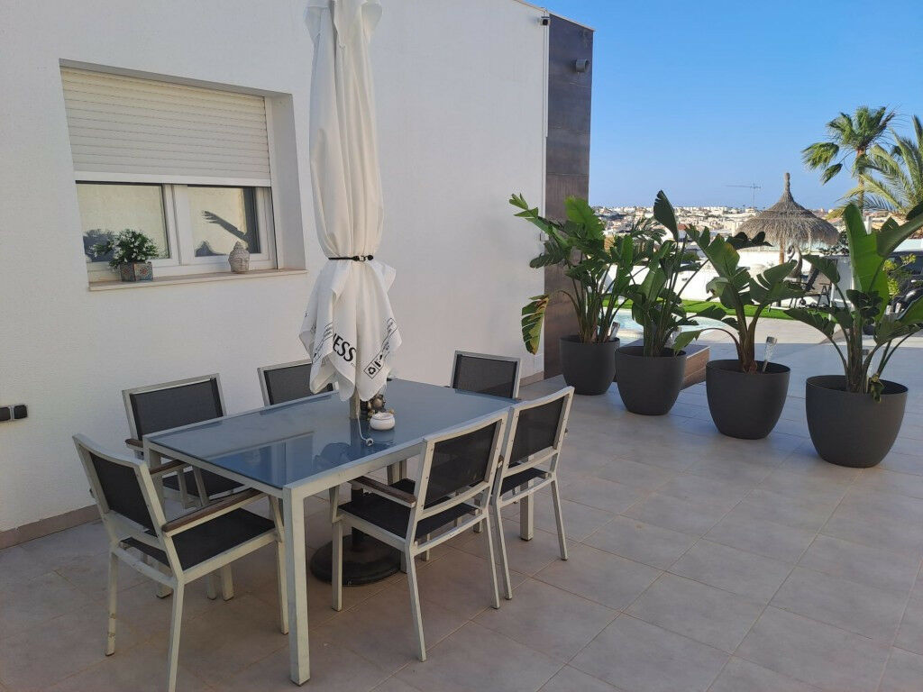 Detached Villa Ciudad Quesada Alicante - image 16