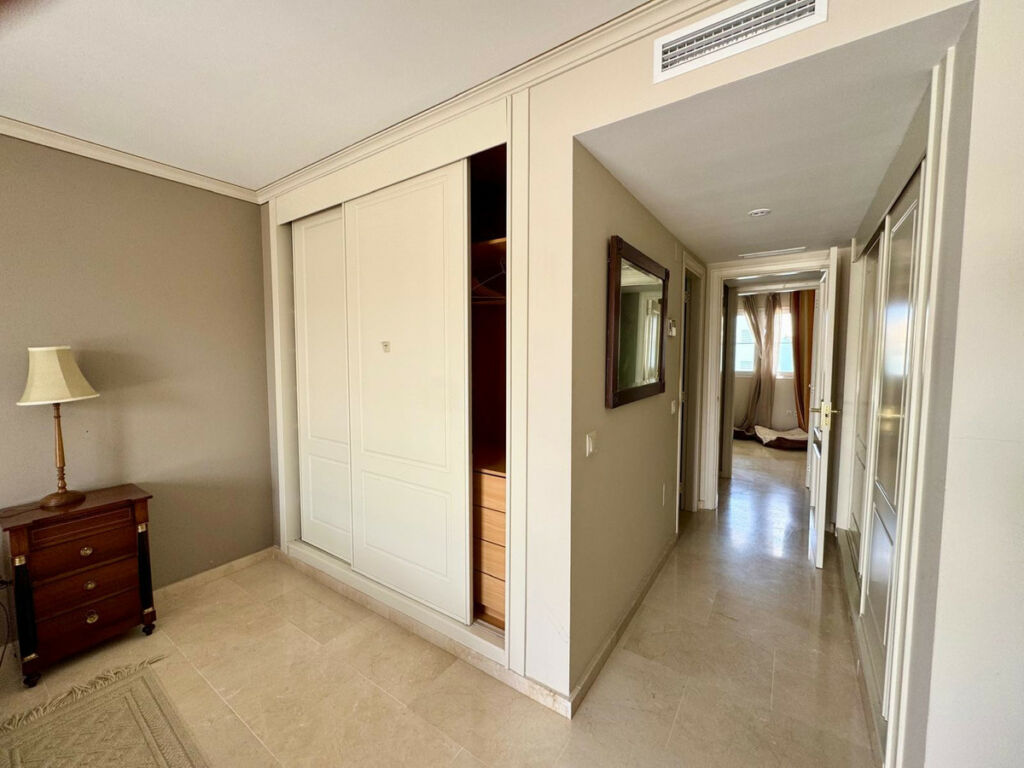 Penthouse Duplex Sotogrande Marina Cádiz - image 19