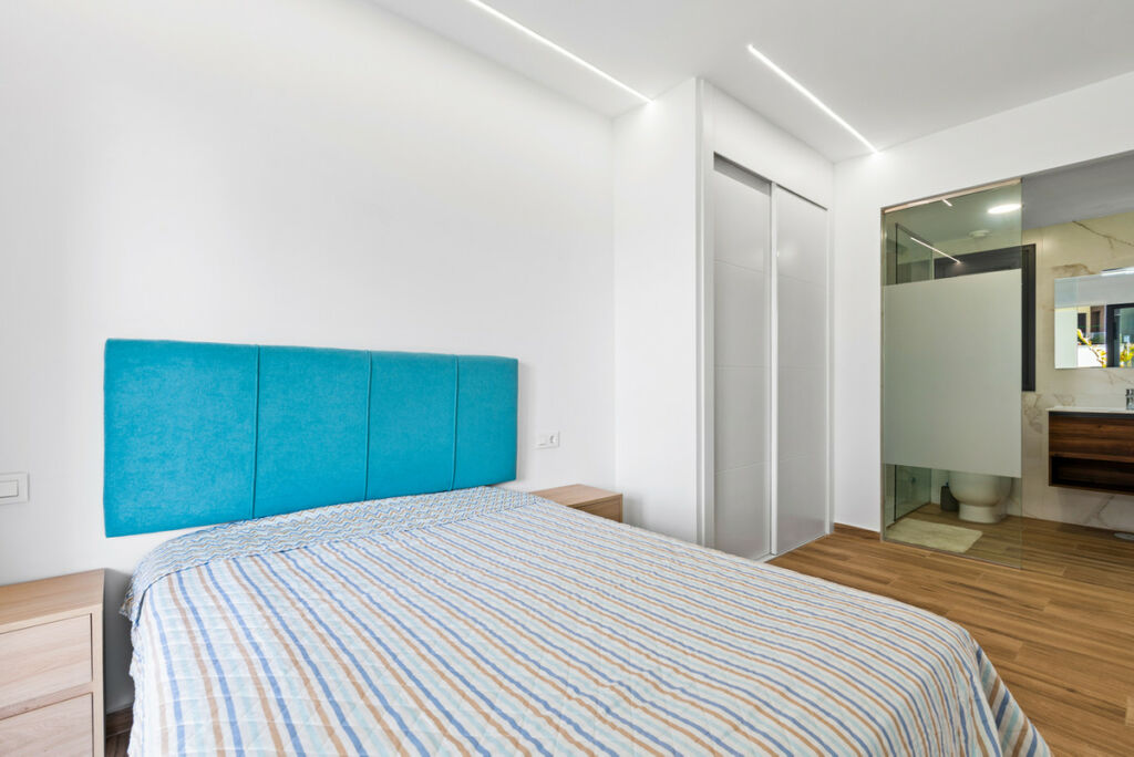 Ground Floor Apartment Villamartin Alicante - image 17