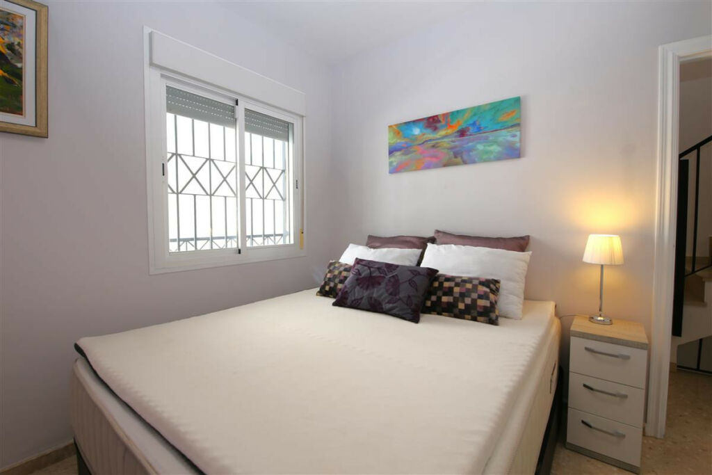 Penthouse Estepona Málaga - image 17