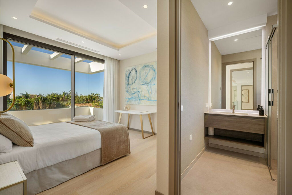 Detached Villa Marbesa Málaga - image 24