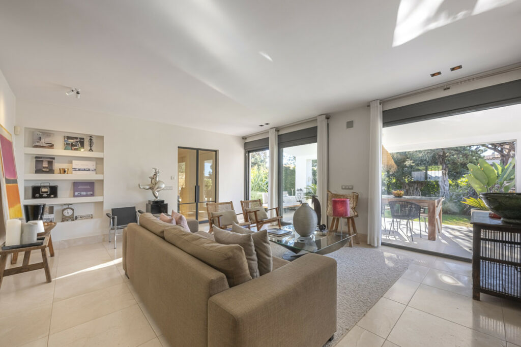 Detached Villa Marbesa Málaga - image 17