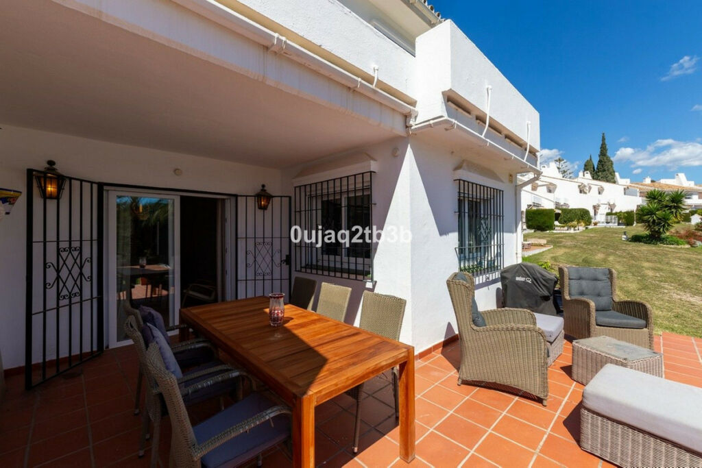 Duplex Nueva Andalucía Málaga - image 17