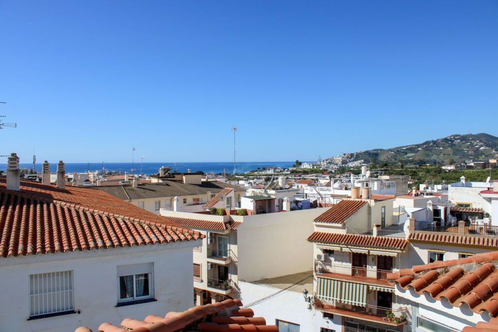 Penthouse Nerja Málaga - image 17