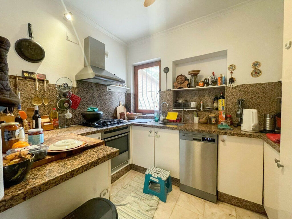Detached Villa Montemar Alicante - image 17