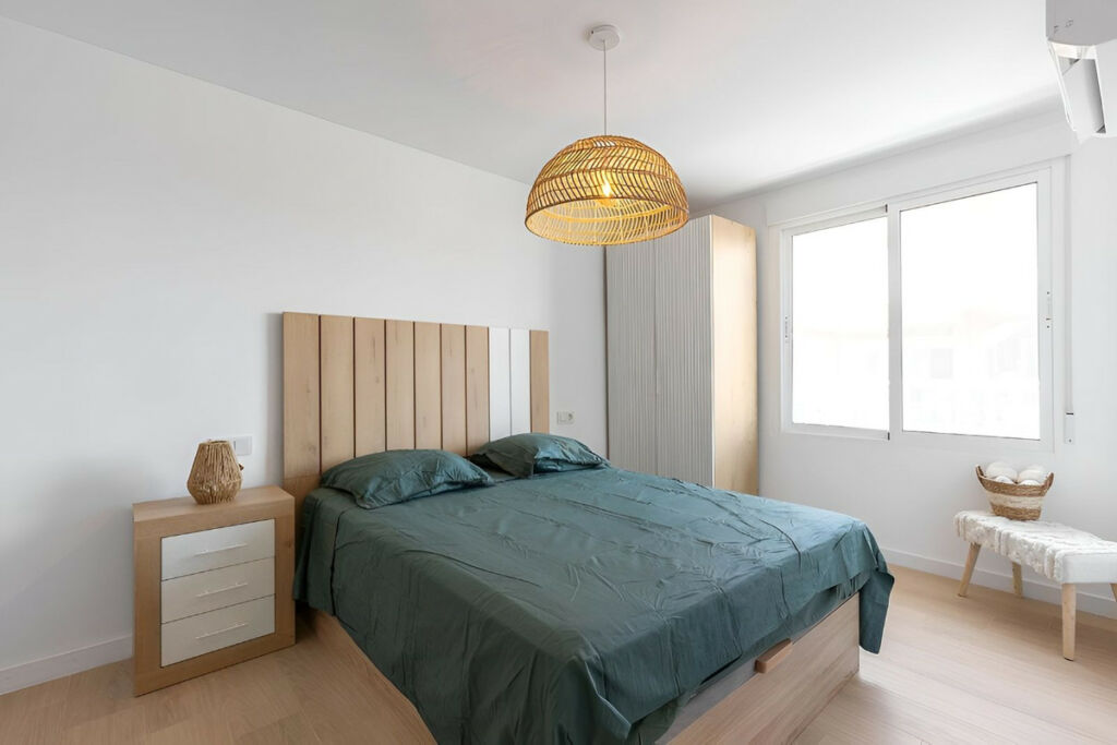 Middle Floor Apartment Torrevieja Alicante - image 17