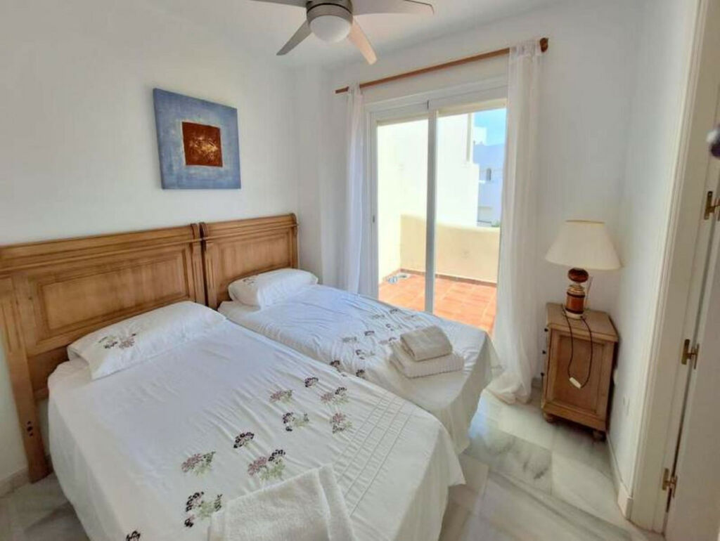 Penthouse Duplex Casares Málaga - image 17