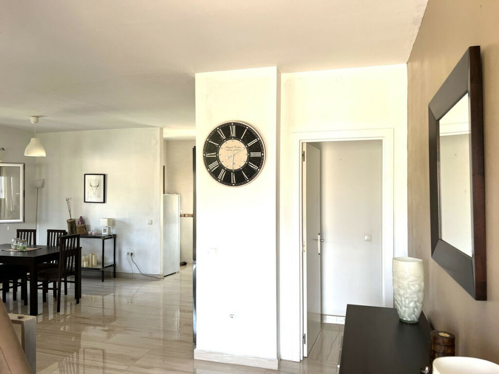Detached Villa Canillas de Aceituno Málaga - image 17