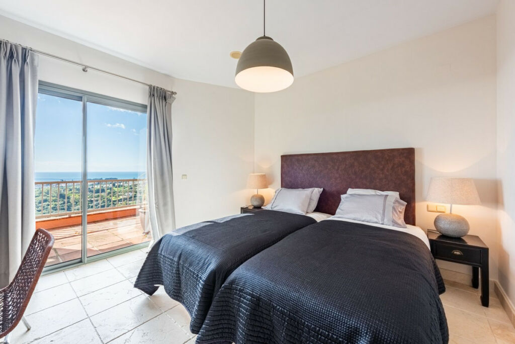 Penthouse Los Flamingos Málaga - image 17