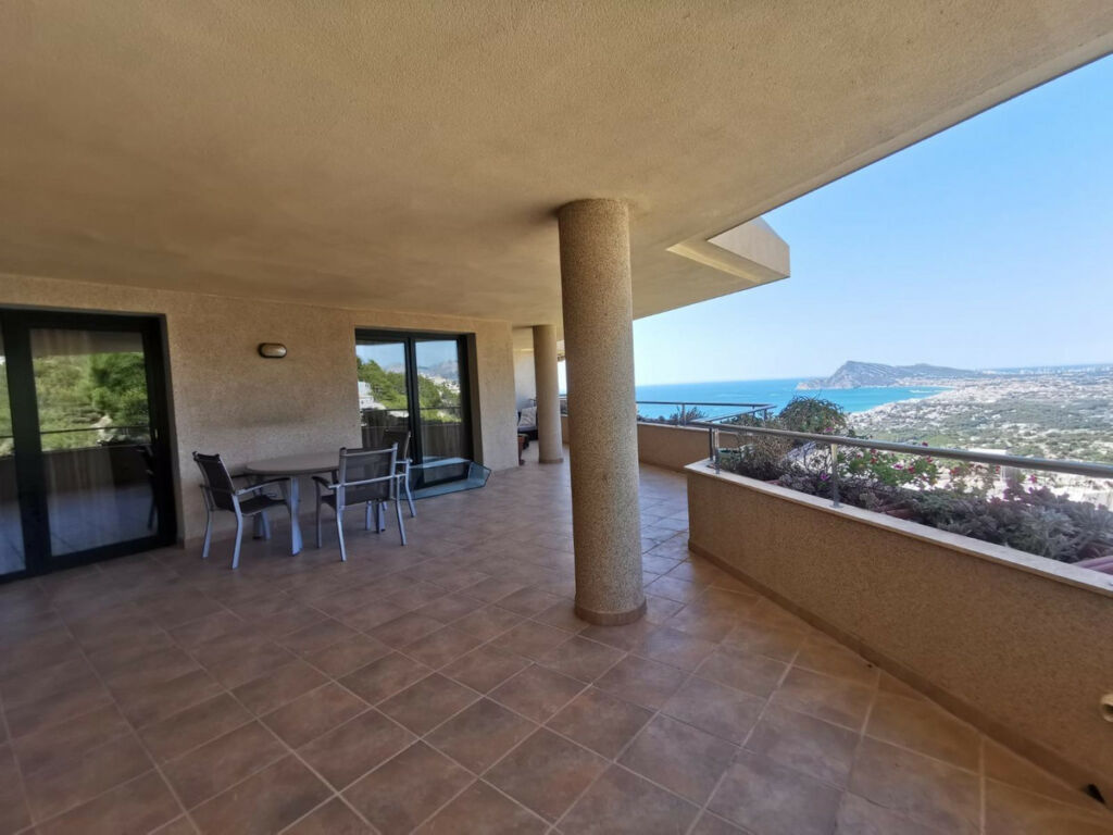 Middle Floor Apartment Altea Alicante - image 17