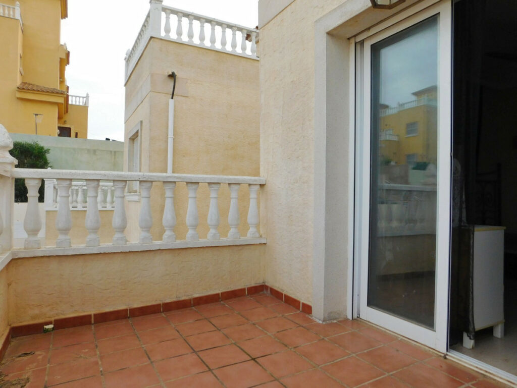 Detached Villa Ciudad Quesada Alicante - image 17