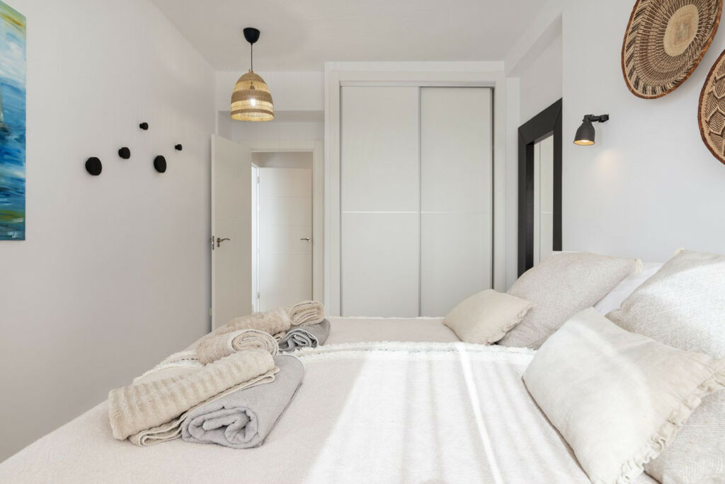 Top Floor Apartment Fuengirola Málaga - image 17