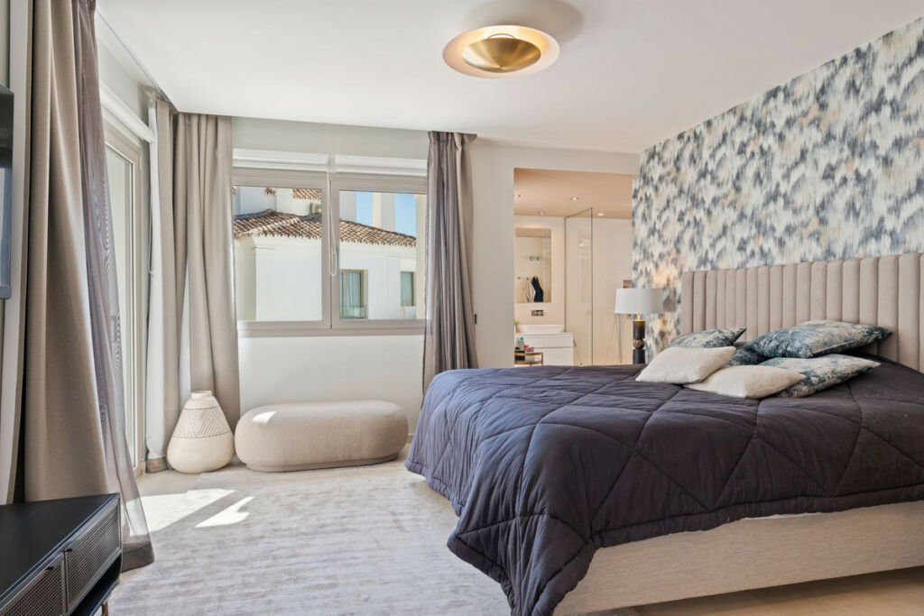 Penthouse Nueva Andalucía Málaga - image 18