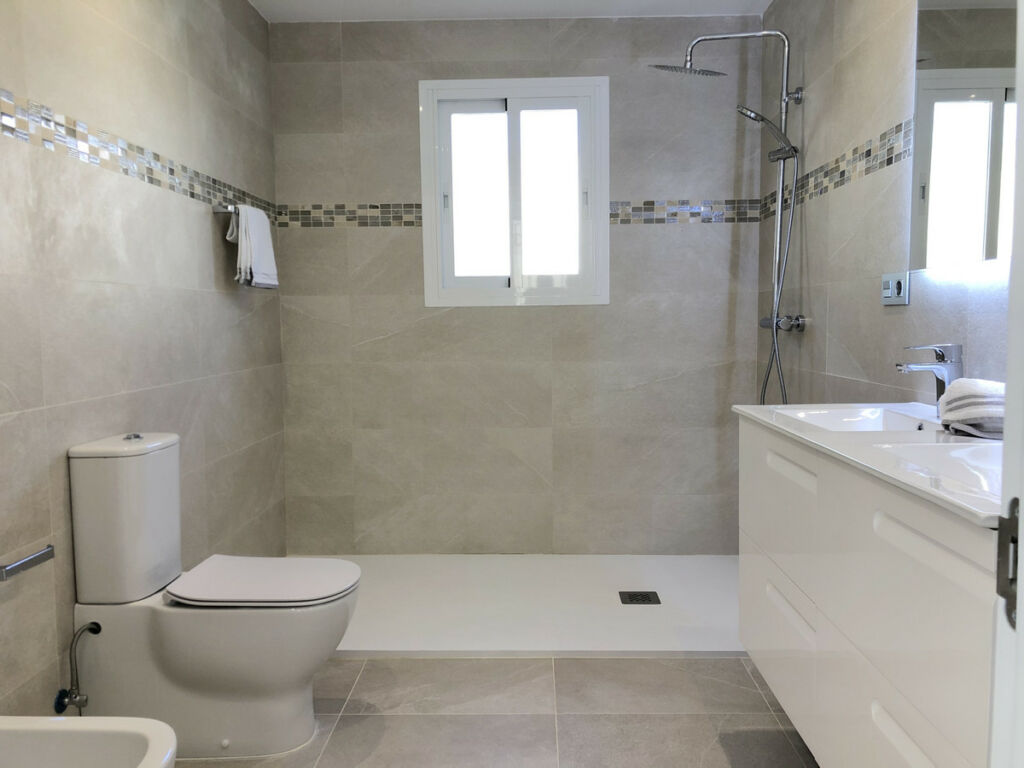 Detached Villa Calahonda Málaga - image 18