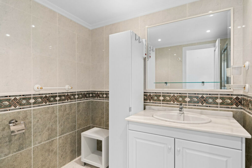 Penthouse Campoamor Alicante - image 18