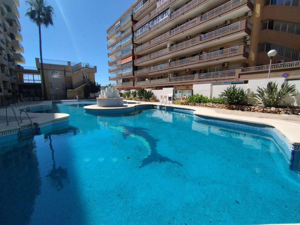 Middle Floor Apartment Fuengirola Málaga - image 18