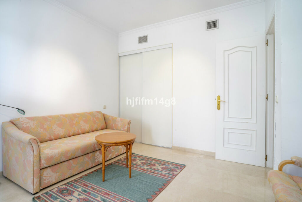 Penthouse Los Arqueros Málaga - image 18
