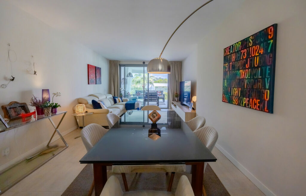 Middle Floor Apartment Estepona Málaga - image 17