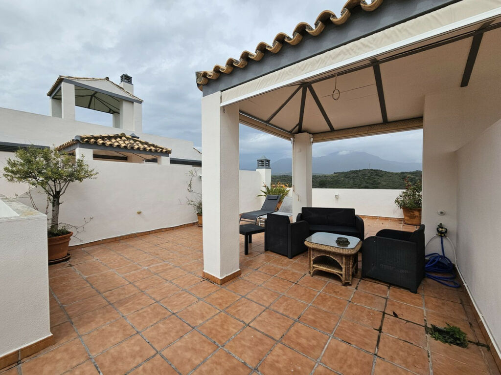Top Floor Apartment Estepona Málaga - image 17