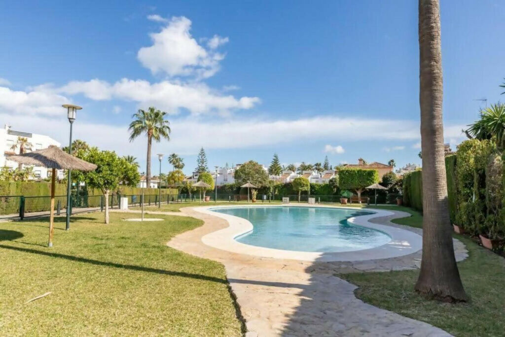 Middle Floor Apartment San Pedro de Alcántara Málaga - image 18