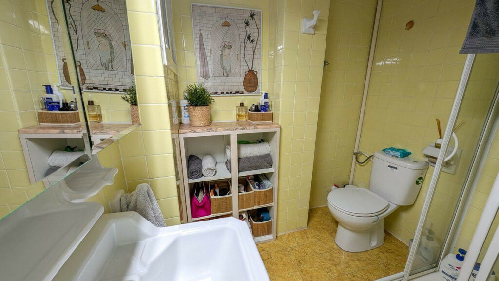 Middle Floor Apartment Calpe Alicante - image 15