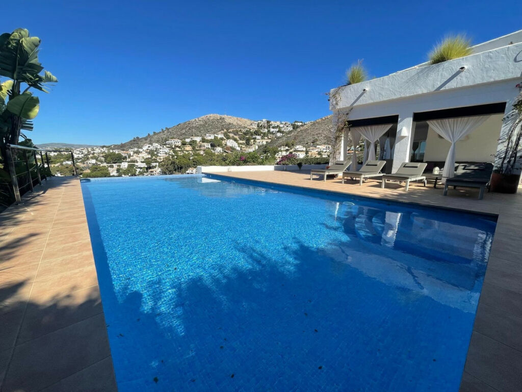 Detached Villa El Portet Alicante - image 18